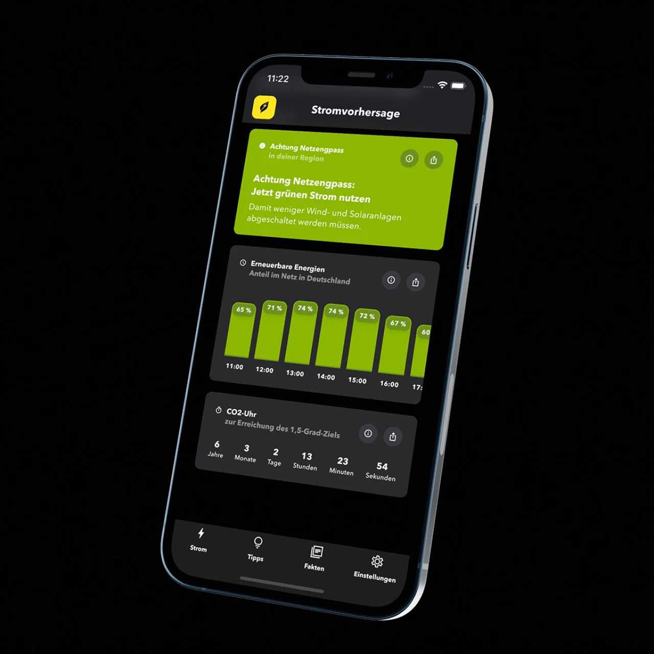 Smartphone mit geöffneter App, die Stromvorhersage und Balkendiagramme anzeigt.